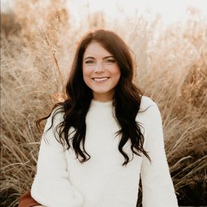 Meet your Posher, Anna lee